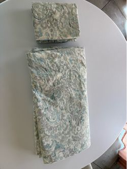Nicole Miller King duvet and shams - exc. cond.