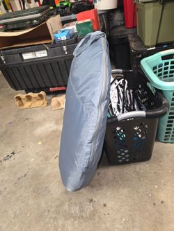 Pop up tent