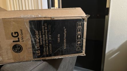 New Open Box 32in LG Monitor