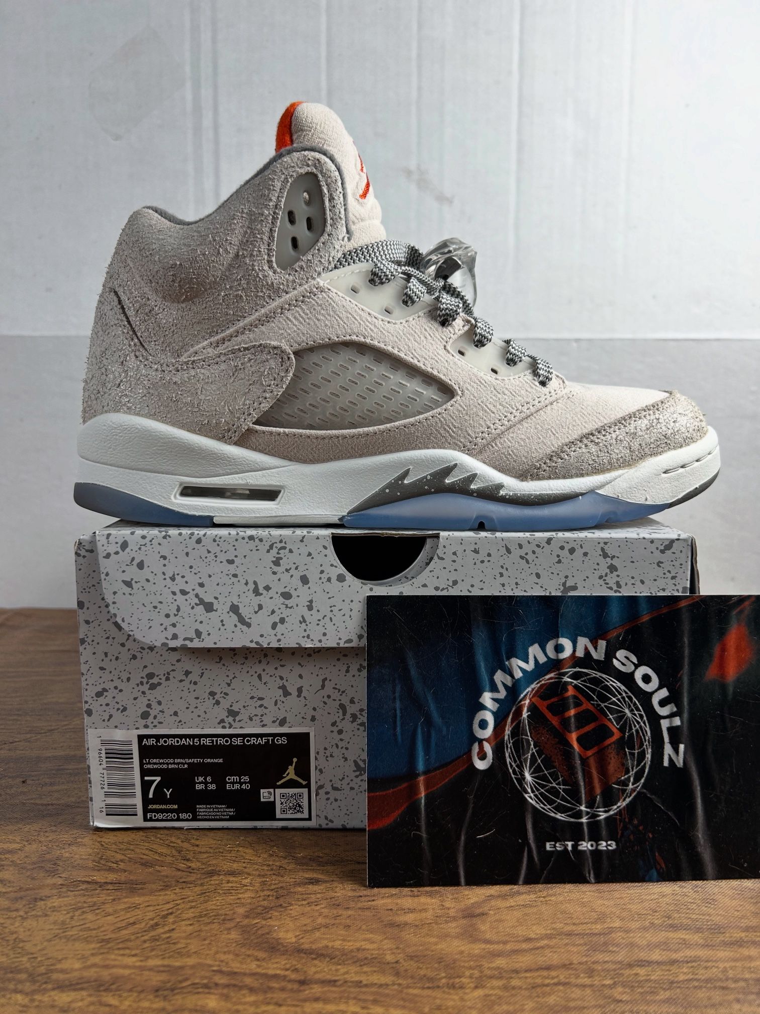 Jordan 5 Retro SE Craft Light Orewood Brown (GS) FD9220-180 Size 7Y Preowned