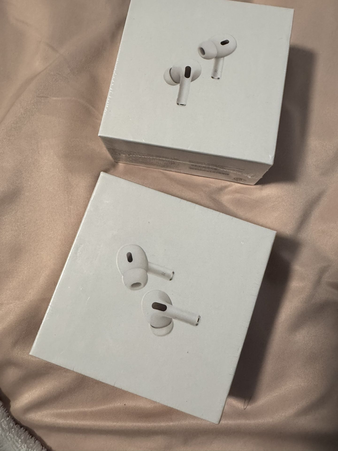 Earbuds
