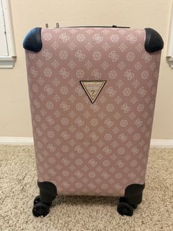 GUESS carry on