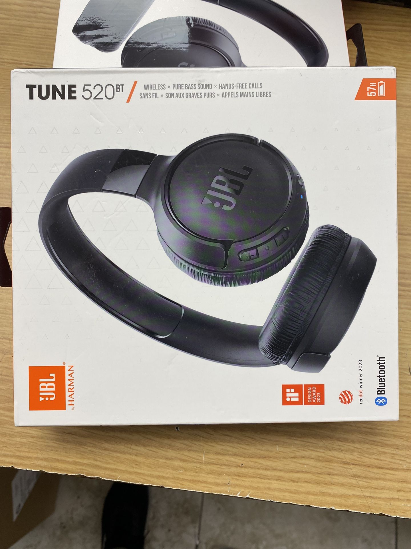 JBL Tune 520BT Bluetooth Wireless On-Ear Headphones - Black