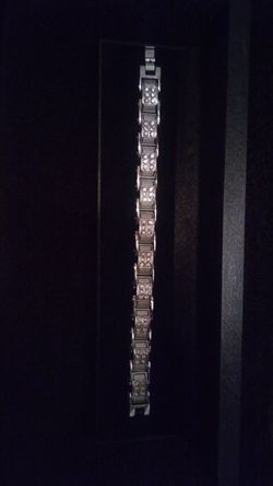 Mens Silver Stainless Steel Bracelet. 10 inches