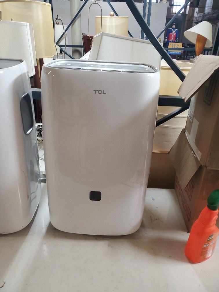 New TCL 50 PINTS DEHUMIDIFIER