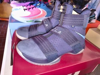 LEBRON'S SOLDIER SFG MIDNIGHT BLUE 10