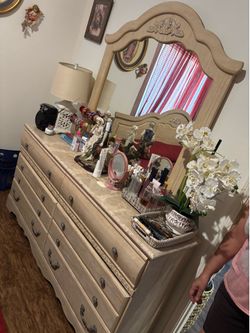 King bedroom set including mattress