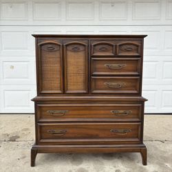 ‼️MID CENTURY MODERN 5 DRAWER DRESSER‼️FOR SALE 450$ OR BEST OFFER🚚DELIVERY AVAILABLE🚚