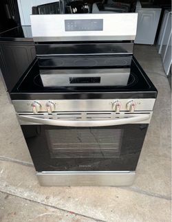 Frigidaire Stainless Steel Electric Range- 1 month warranty