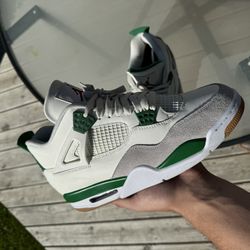 Jordan 4 Pine Green Sb Size 10.5 