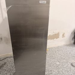Frigidaire Upright Freezer – Works Great!