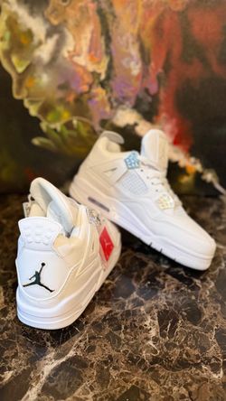White High-Top Sneakers – Size 8,5