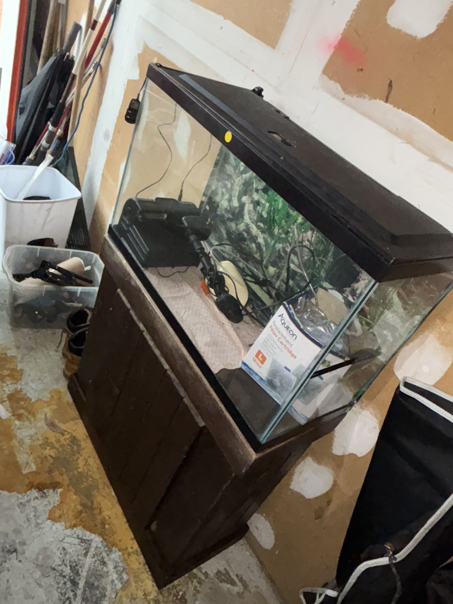 40 Gal Fish Tank W/ Storage & All Supplies