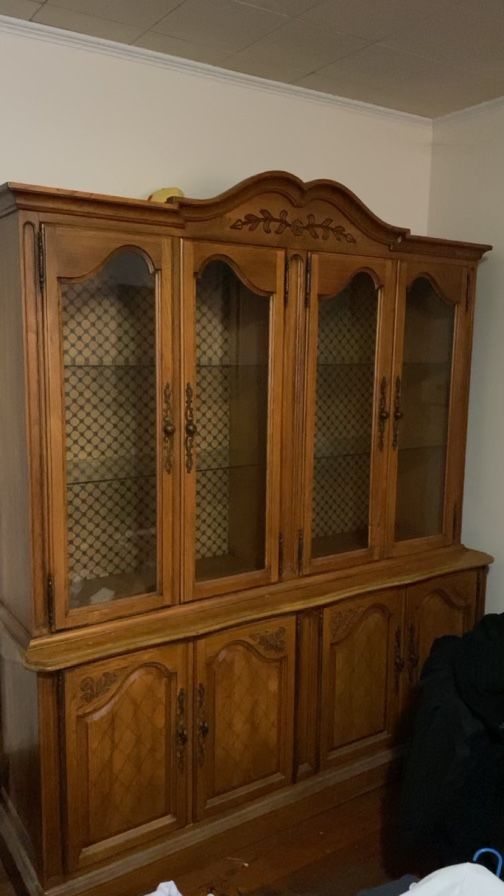 China cabinet 