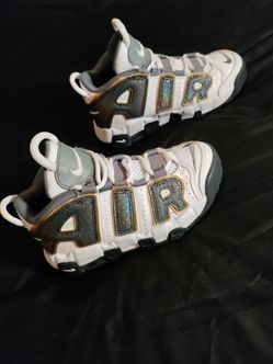 Nike Air More Uptempo Youth Size 12c Basketball Shoes