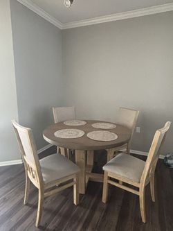 4 Seat Dining Set