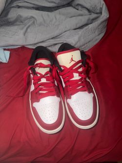 Women’s size 9 air Jordans