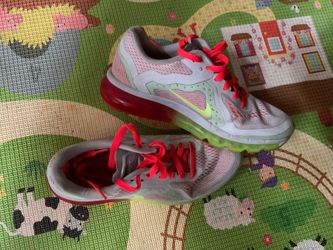 Nike Air Max Size 6.5 youth
