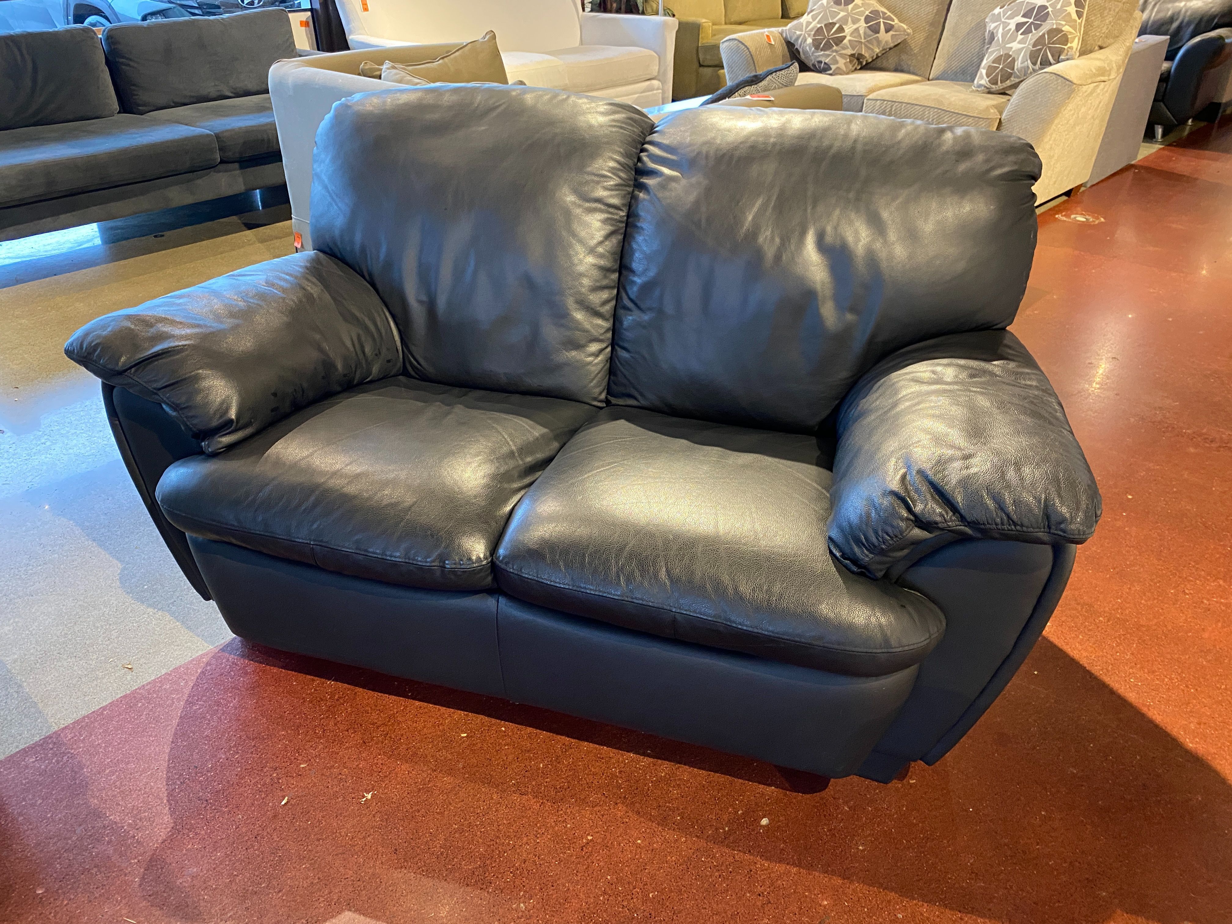 Black 60″ Two Seater Loveseat