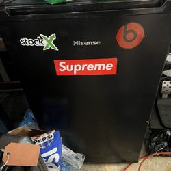Mini Fridge 