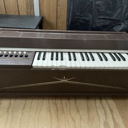 Vintage Magnus Electric Chord Organ Model 481