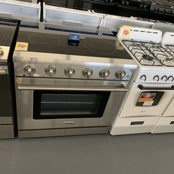  Thor Kitchen 36 in. 6.0 cu. ft. Electric Range with Convection in Stainless Steel. $2,999