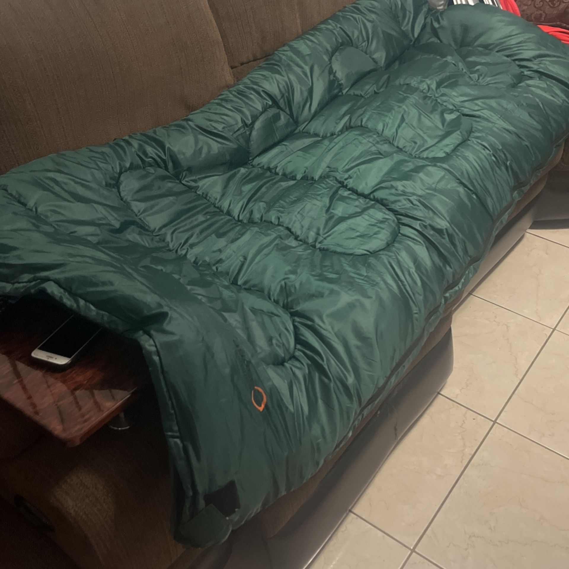 Bass Pro Shops Eclipse Rectangular Oversized 30ºF Sleeping Bag