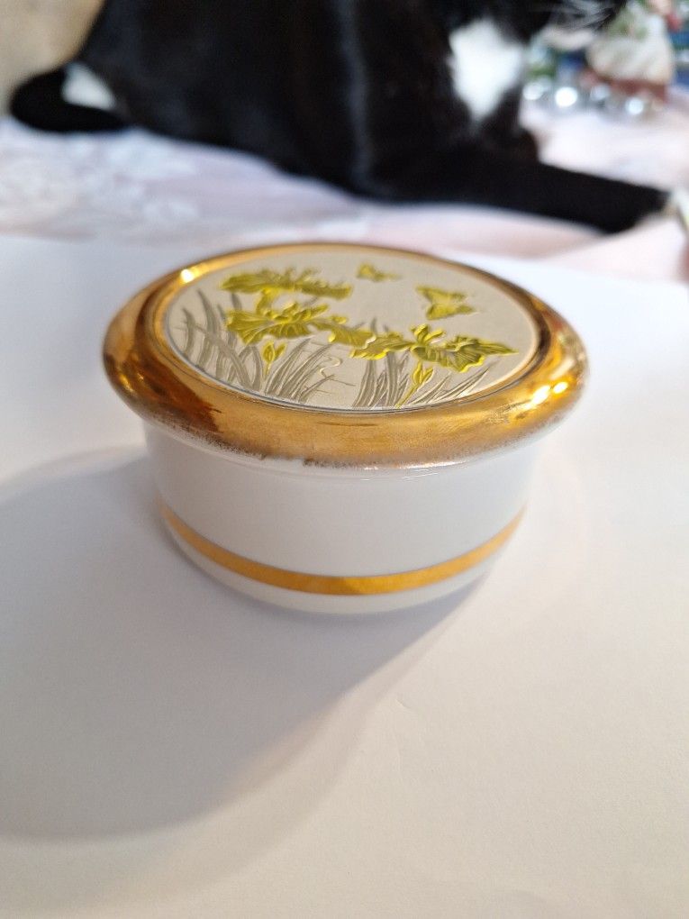 The Art Of Chokin Trinket Box