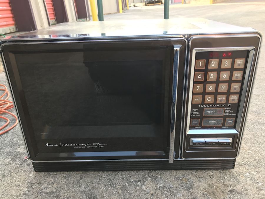 Vintage Amana Radarange Plus Microwave Convection Oven