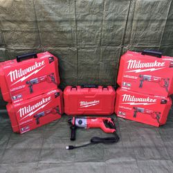 Milwaukee 1”SDS Plus Rotary Hammer Kit