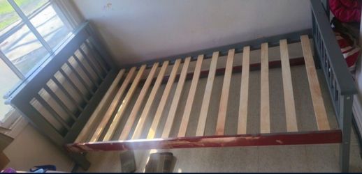 Twin Bunk Beds
