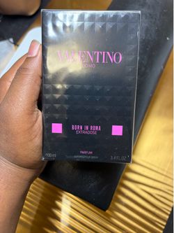 Valentino born in romo extradose
