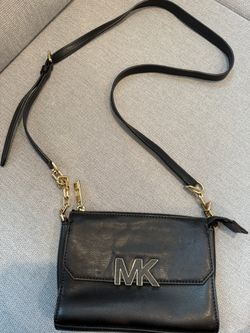 Michael Kors Purse/ Sidebar/ Crossbody