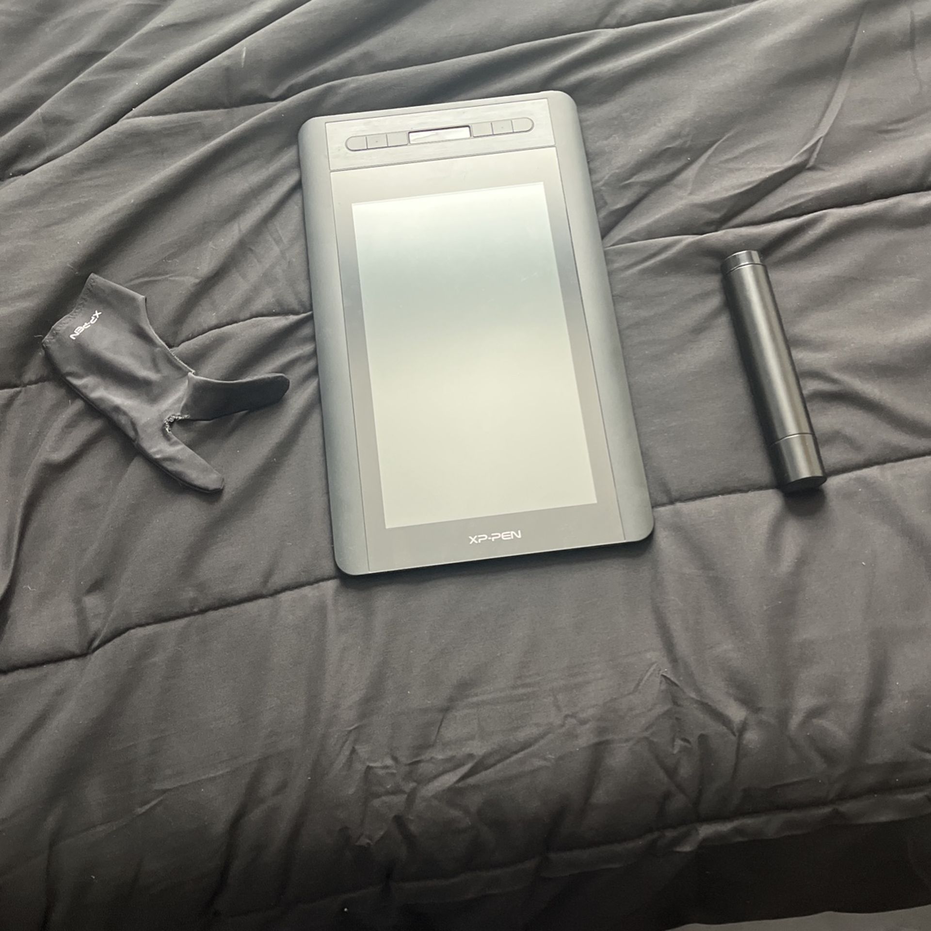 Graphics Tablet (With Pen, Cords, and tablet glove)