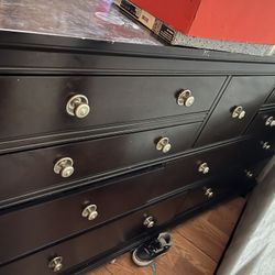 10 Drawer Dresser 