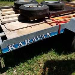 Karavan tilting trailer