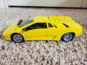Die cast collectible cars