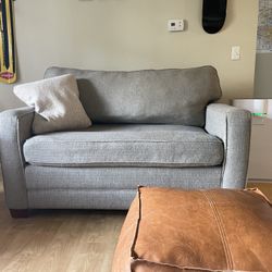 Love Seat Pull Out bed 