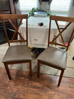 4 dinette chairs $50 for all 4