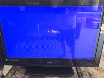 VIZIO TV 32 IN