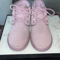 UGGS PURPLE 9 