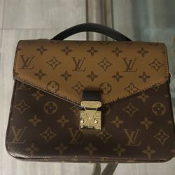 crossbody LV bag