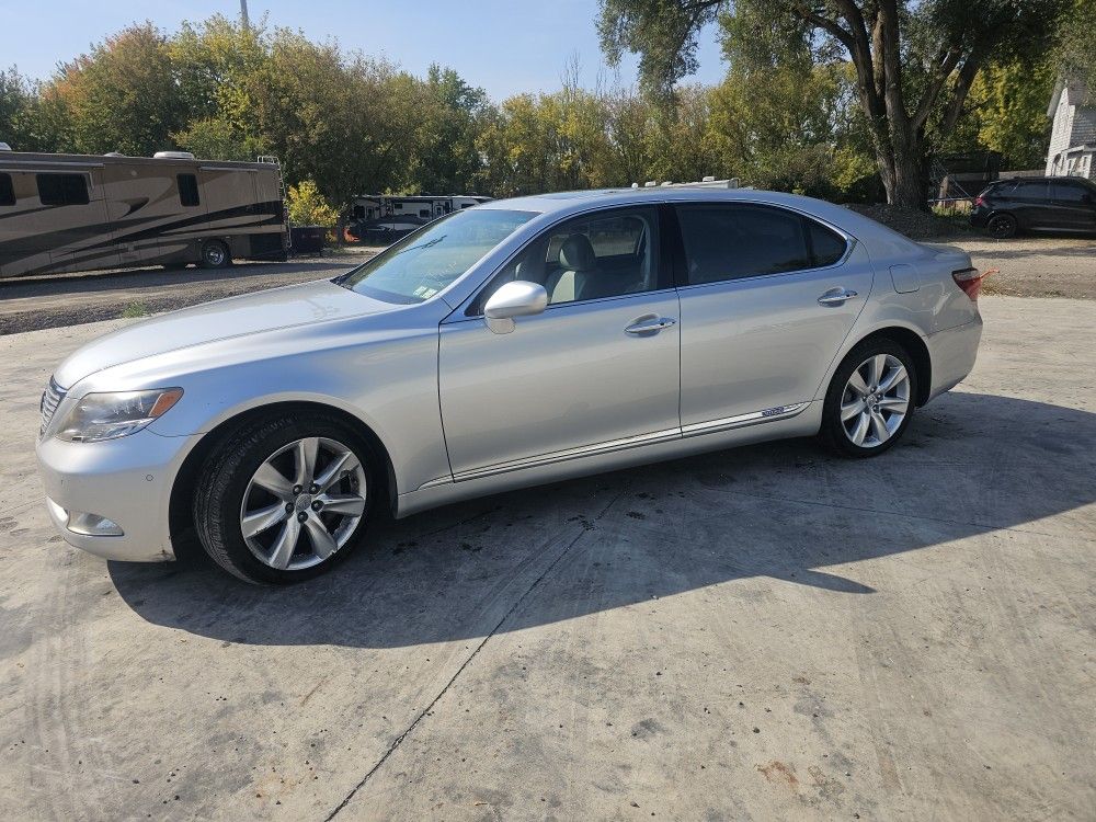 2009 Lexus LS 600h