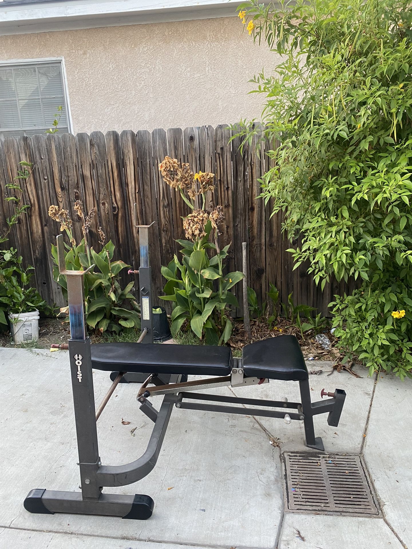 HOIST FOLDABLE HEAVY DUTY BENCH PRESS