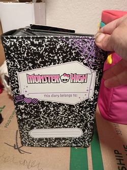BNWT monster high crossbody