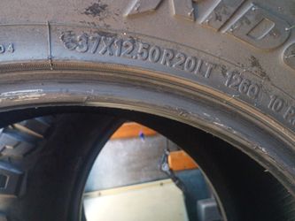 Nitto 37/12.5/20. Dot 24