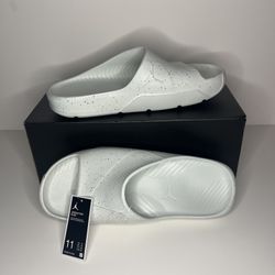Nike Air Jordan Post Slides - Men’s 11 - New With Box 