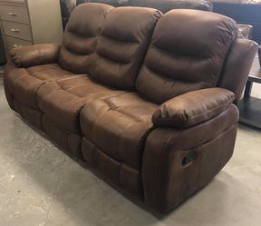 BRAND NEW 3 PIECE RECLINABLE SET