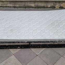 Trundle Pull Bed With Mattress 