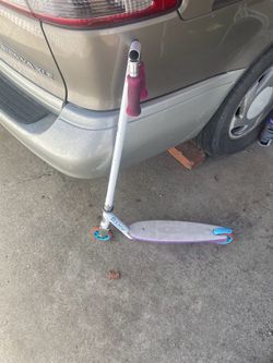 Girl scooter